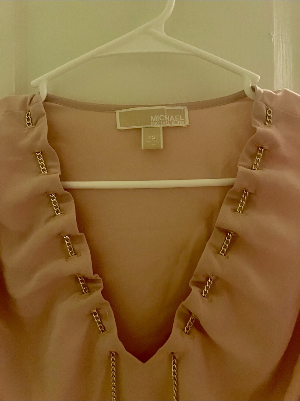 MICHAEL Michael Kors Dusty Blush V-Neck Blouse with Gold Chain Detail